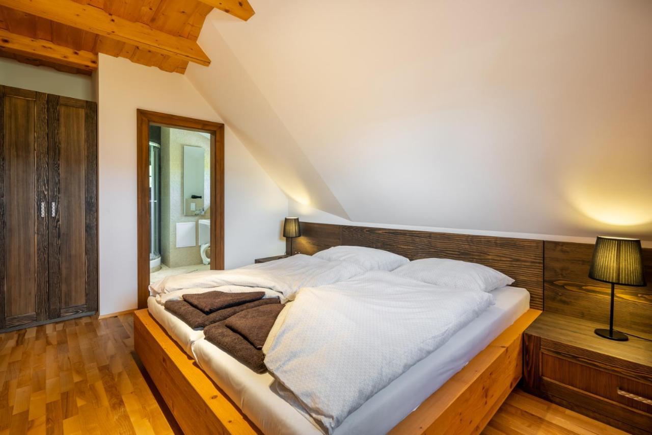 Wellness Drevenica Zuberec, 3 Apartmany, 2 Studia, Tatranske Stity Z Terasy Luaran gambar