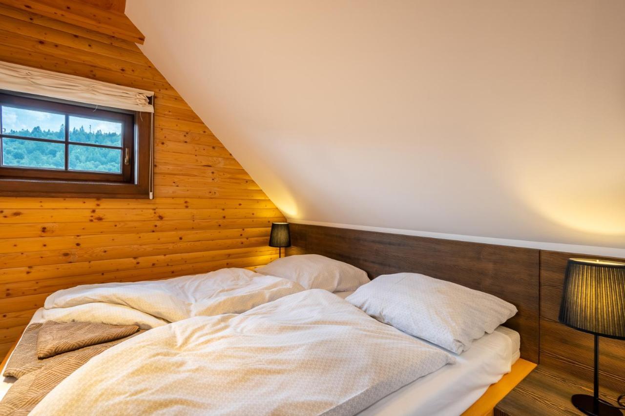 Wellness Drevenica Zuberec, 3 Apartmany, 2 Studia, Tatranske Stity Z Terasy Luaran gambar