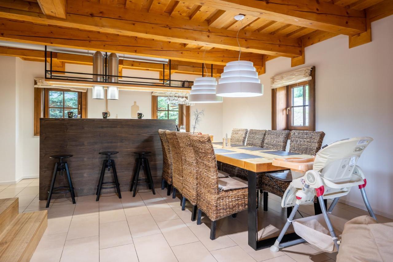 Wellness Drevenica Zuberec, 3 Apartmany, 2 Studia, Tatranske Stity Z Terasy Luaran gambar