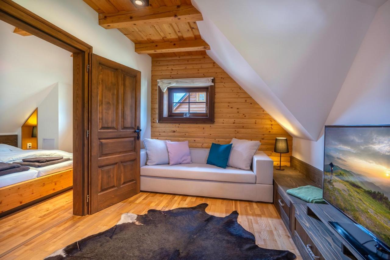 Wellness Drevenica Zuberec, 3 Apartmany, 2 Studia, Tatranske Stity Z Terasy Luaran gambar