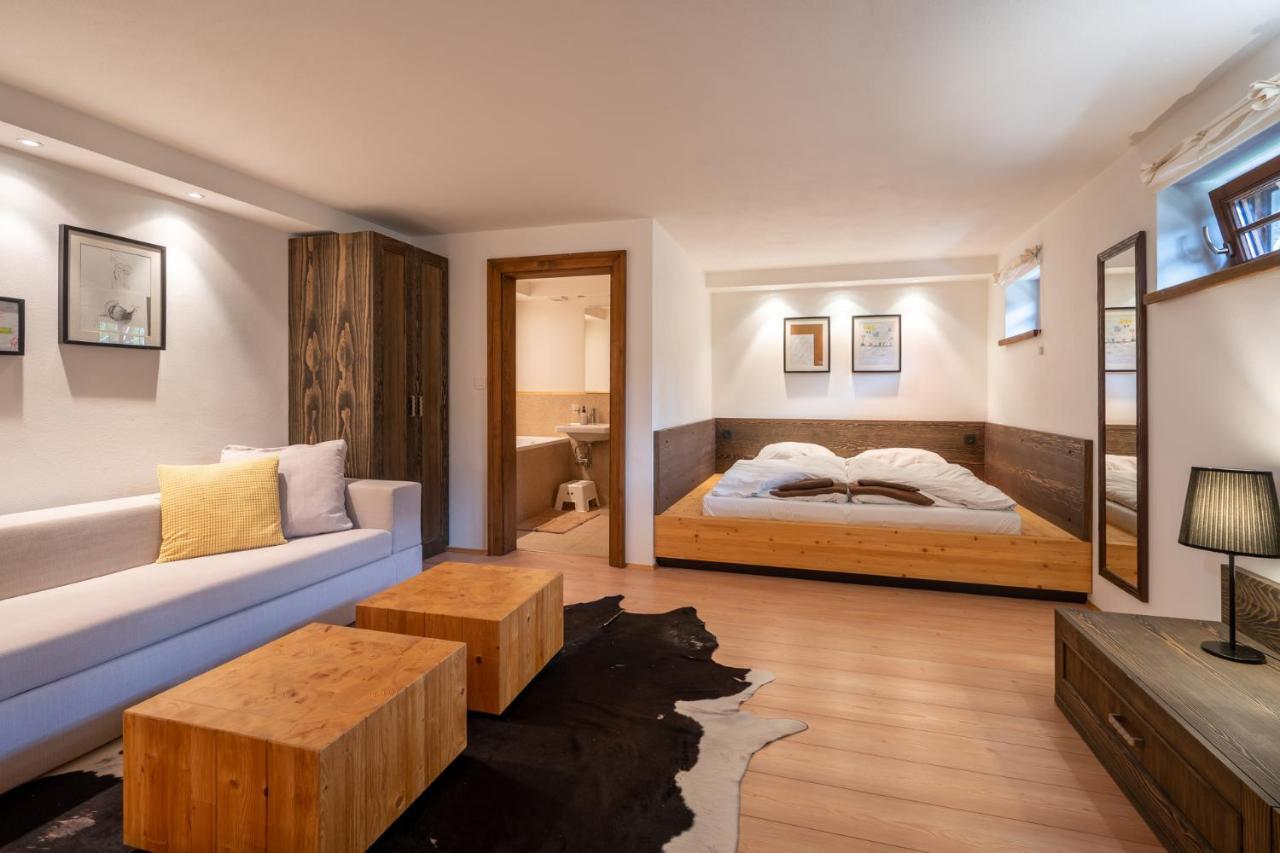 Wellness Drevenica Zuberec, 3 Apartmany, 2 Studia, Tatranske Stity Z Terasy Luaran gambar