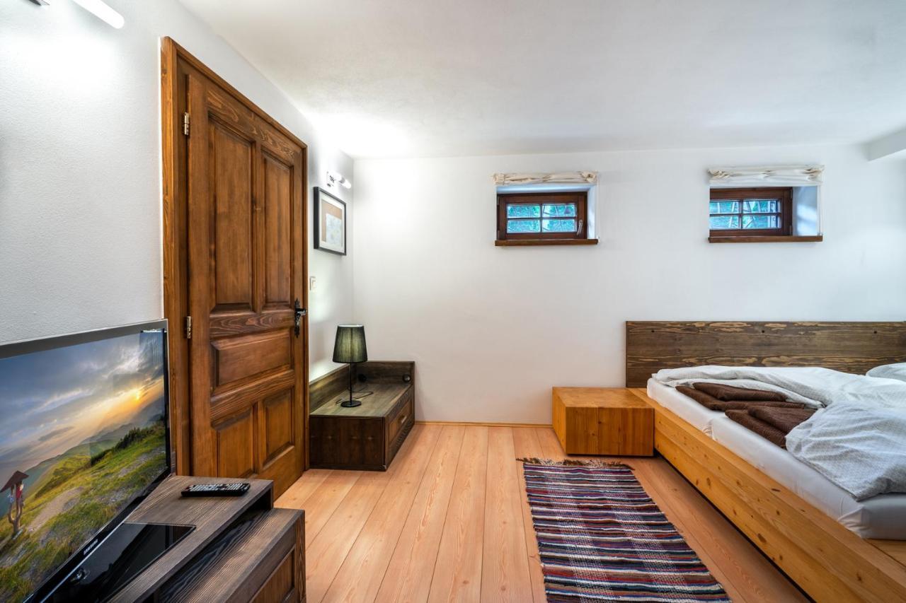 Wellness Drevenica Zuberec, 3 Apartmany, 2 Studia, Tatranske Stity Z Terasy Luaran gambar