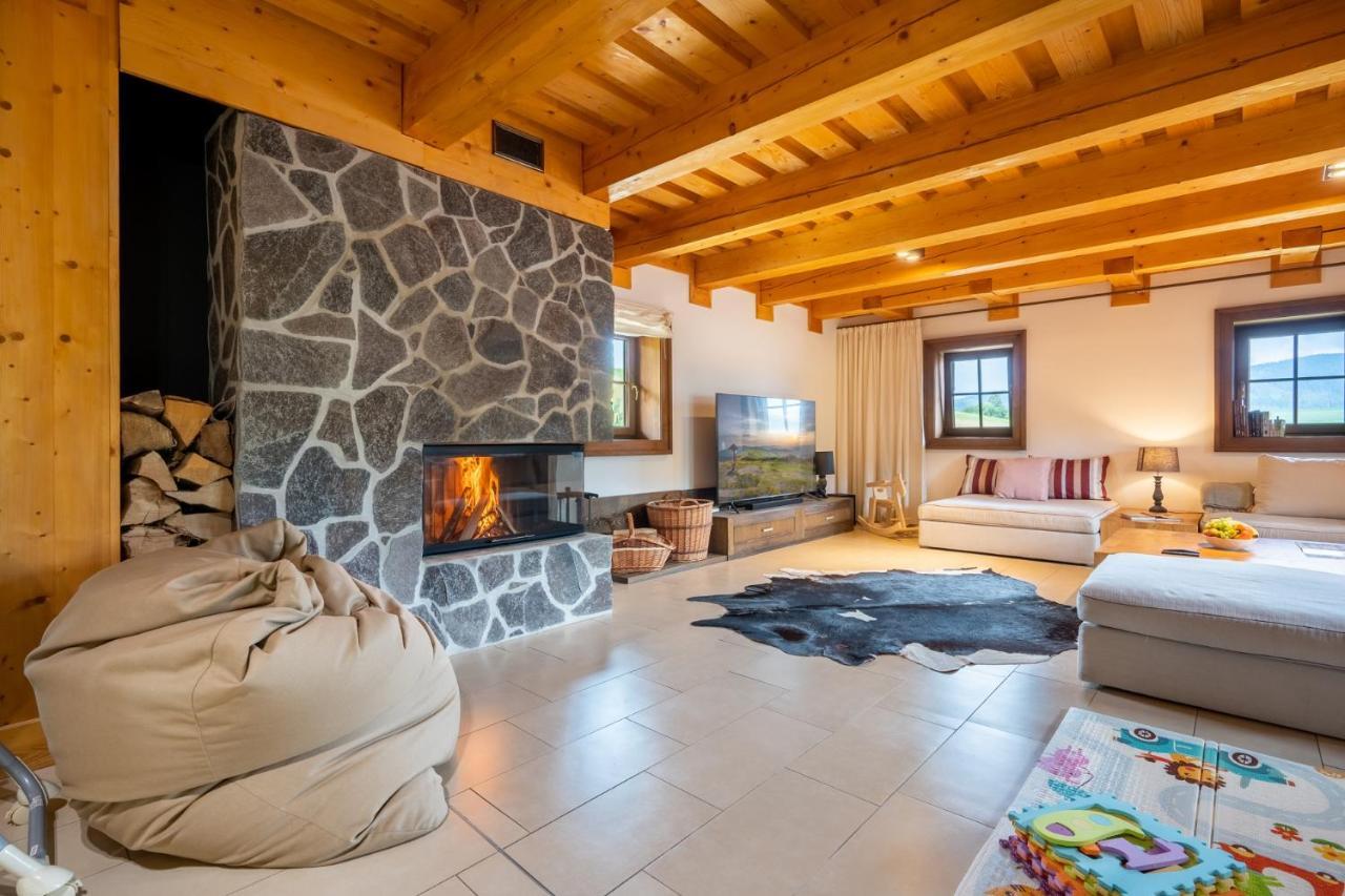 Wellness Drevenica Zuberec, 3 Apartmany, 2 Studia, Tatranske Stity Z Terasy Luaran gambar