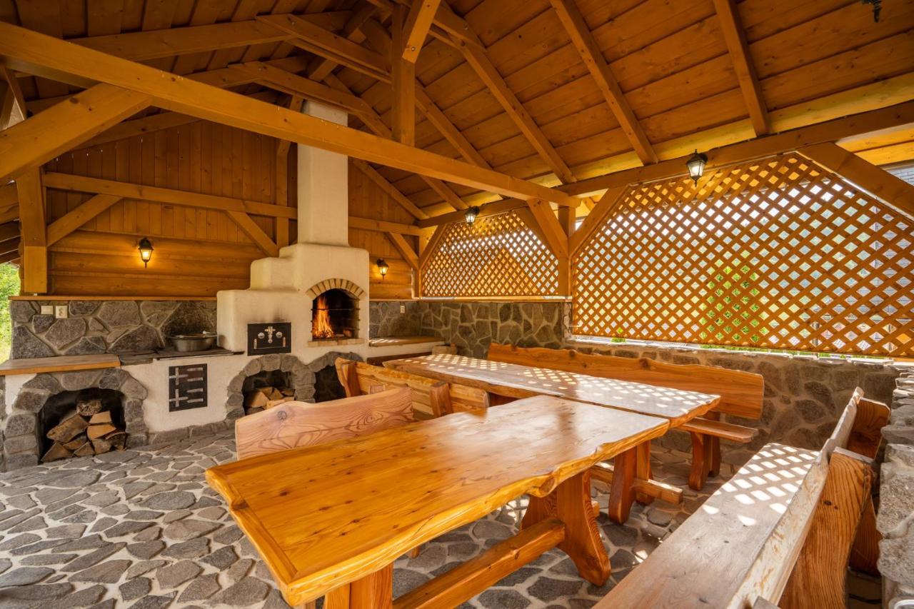 Wellness Drevenica Zuberec, 3 Apartmany, 2 Studia, Tatranske Stity Z Terasy Luaran gambar