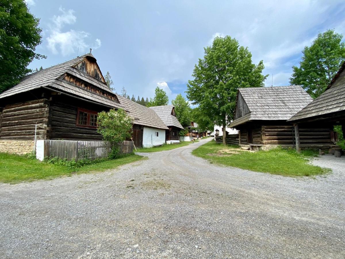 Wellness Drevenica Zuberec, 3 Apartmany, 2 Studia, Tatranske Stity Z Terasy Luaran gambar